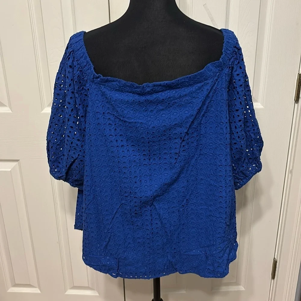 Lauren Ralph Lauren Eyelet Off-The-Shoulder Plus Blouse - Picture 5 of 8